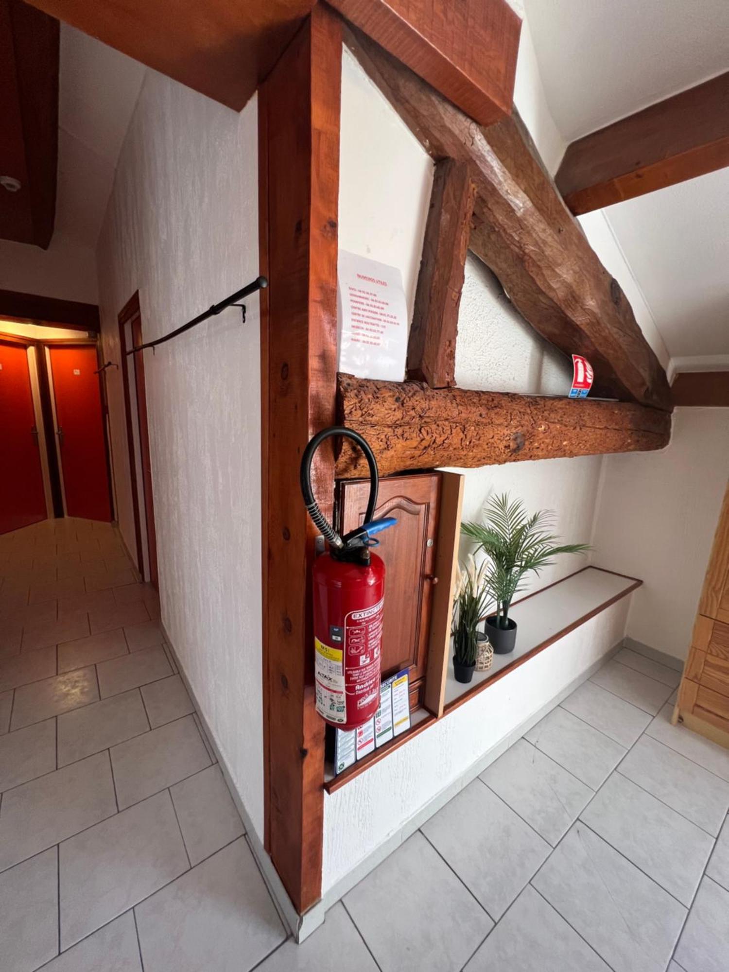 L'Oustaou Castellane Pansiyon Dış mekan fotoğraf
