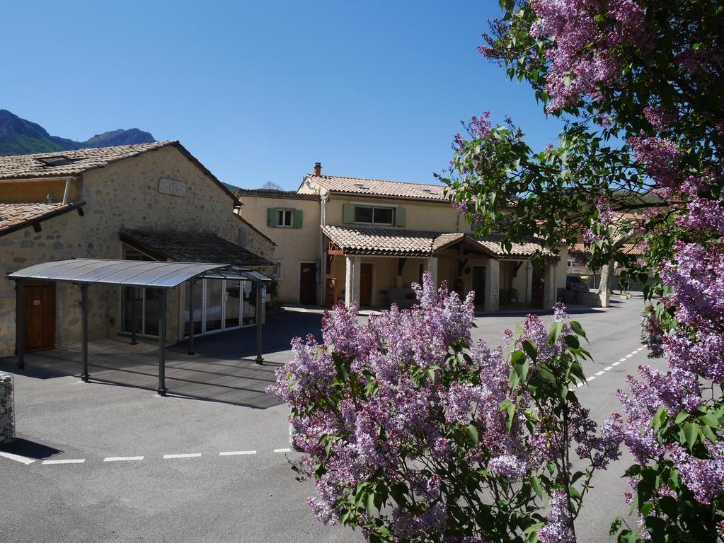 L'Oustaou Castellane Pansiyon Dış mekan fotoğraf